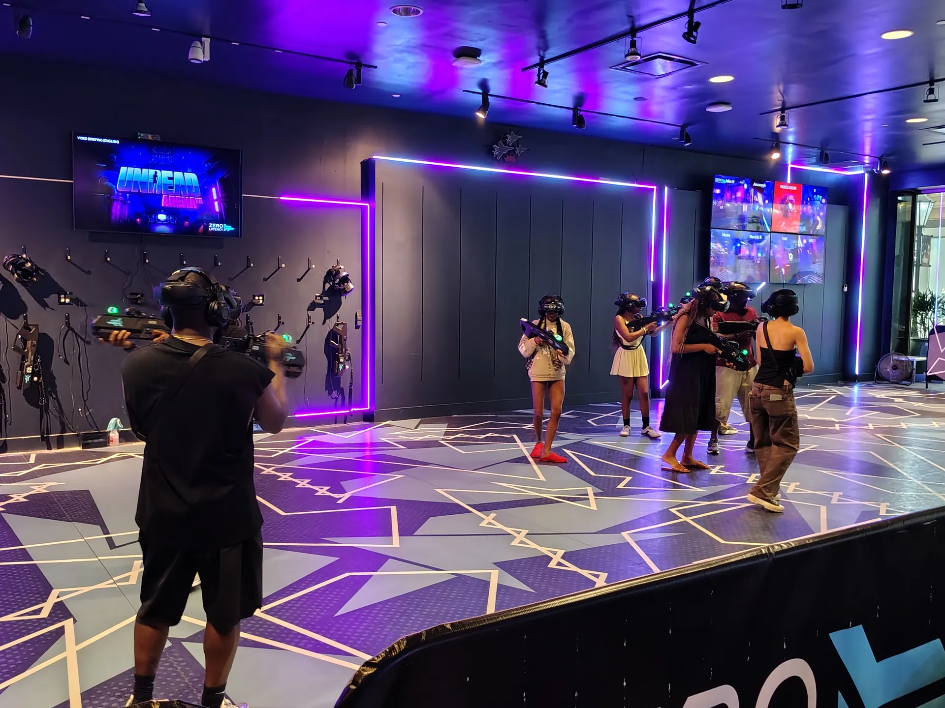 Group playing at Zero Latency Tampa